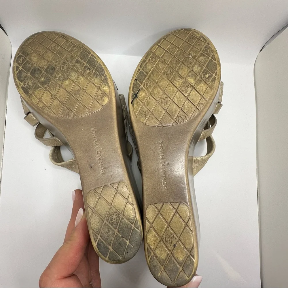 Donald‎ J Pliner Gold Strappy Wedges Size 7.5